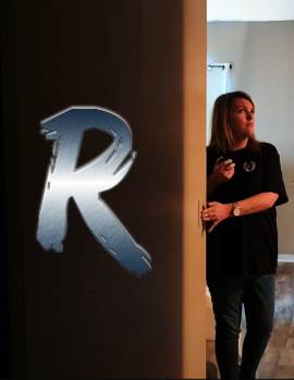 R